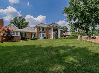 12119 Oakcrest Estates Ct, Saint Louis, MO 63128