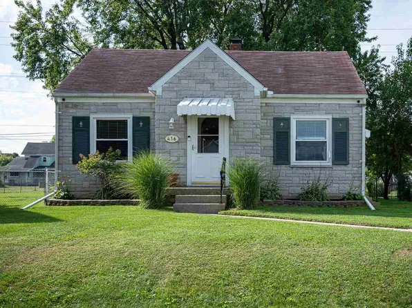 416 E North St, Winchester, IN 47394