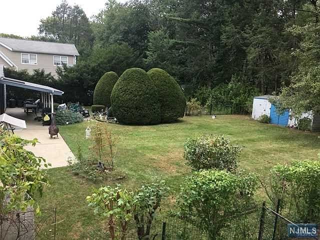 2nd image of 260 Livingston St