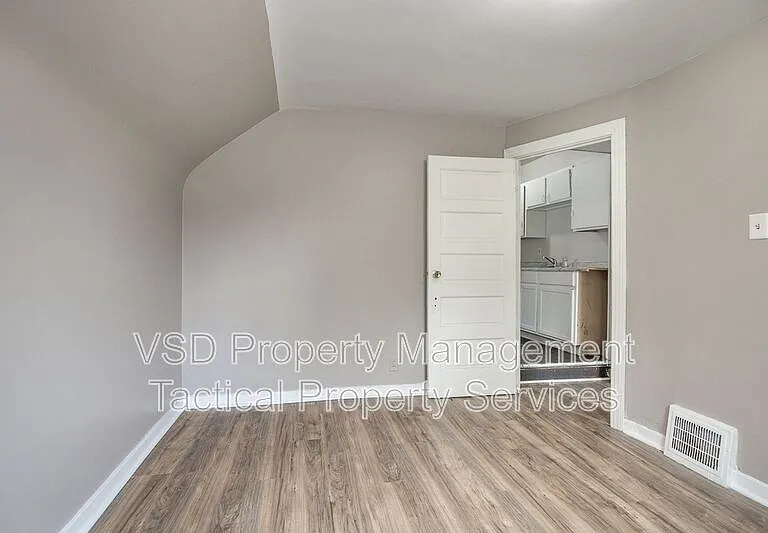 3408 E 140th St #2 — Photo 17
