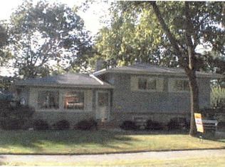 366 N Martha St, Lombard, IL 60148