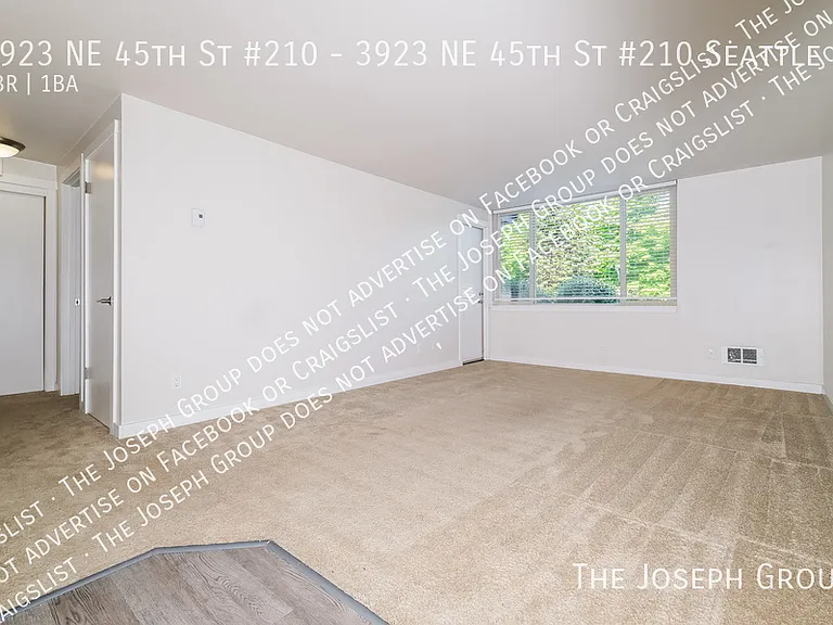 Laurelhurst — Photo 4