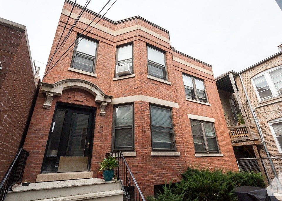 1st image of 3652 N Janssen Ave #Ch1