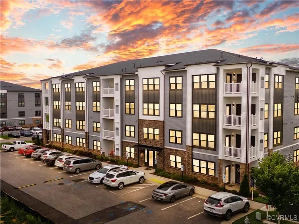 3700 Maze Runner Dr #104, Midlothian, VA 23112