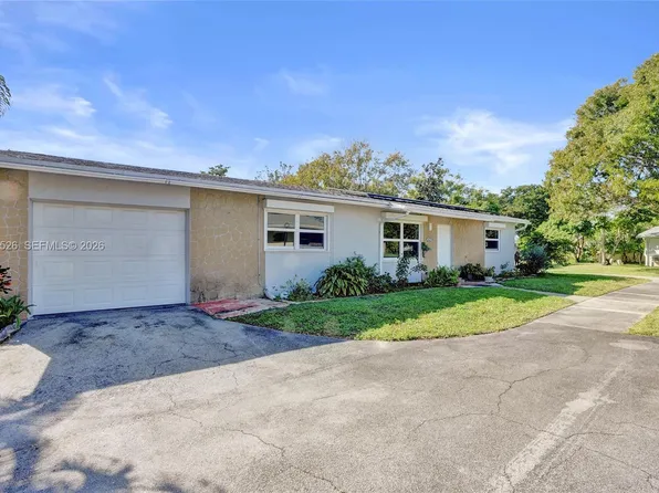 2621 SW Natura Ave, Deerfield Beach, FL 33441