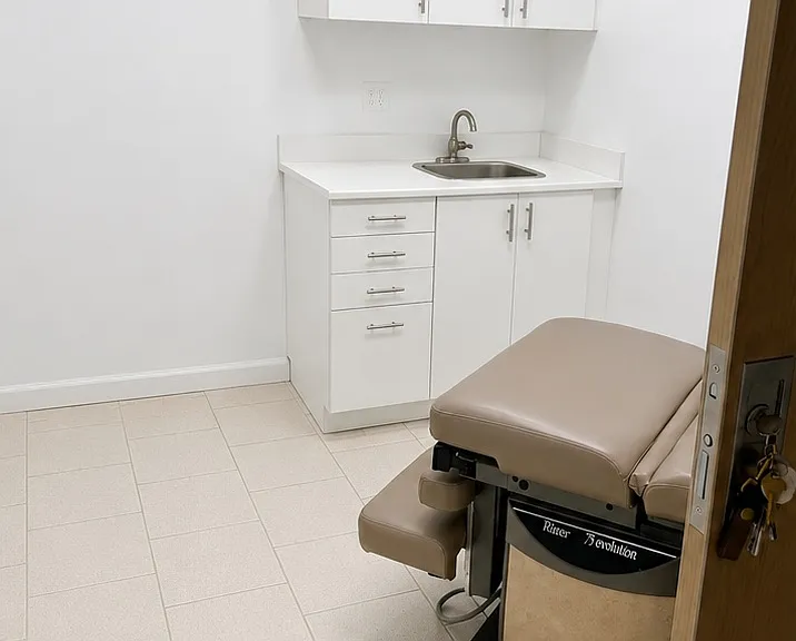 2nd exam room, with sink.