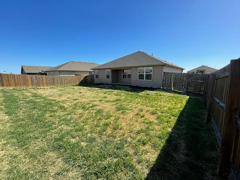 136 Voss — Photo 33