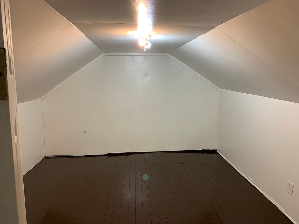 1st image of 2615 E Bessemer Ave APT B