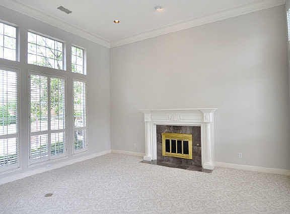 3rd image of 5136 Summit Hill Dr