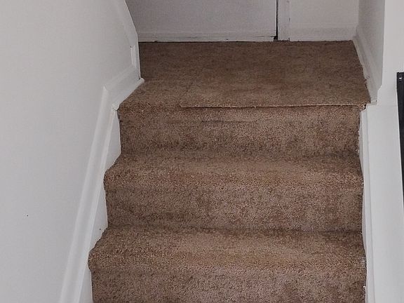 3rd image of 818 Johahn Dr