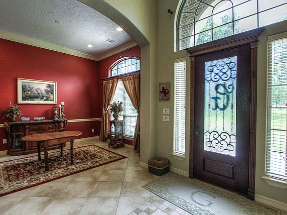 2nd image of 15601 Crown Oaks Dr