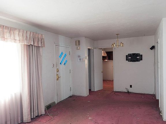 3rd image of 2767 S King St