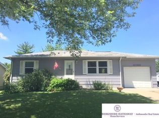 5728 S 113th St, Omaha, NE 68137