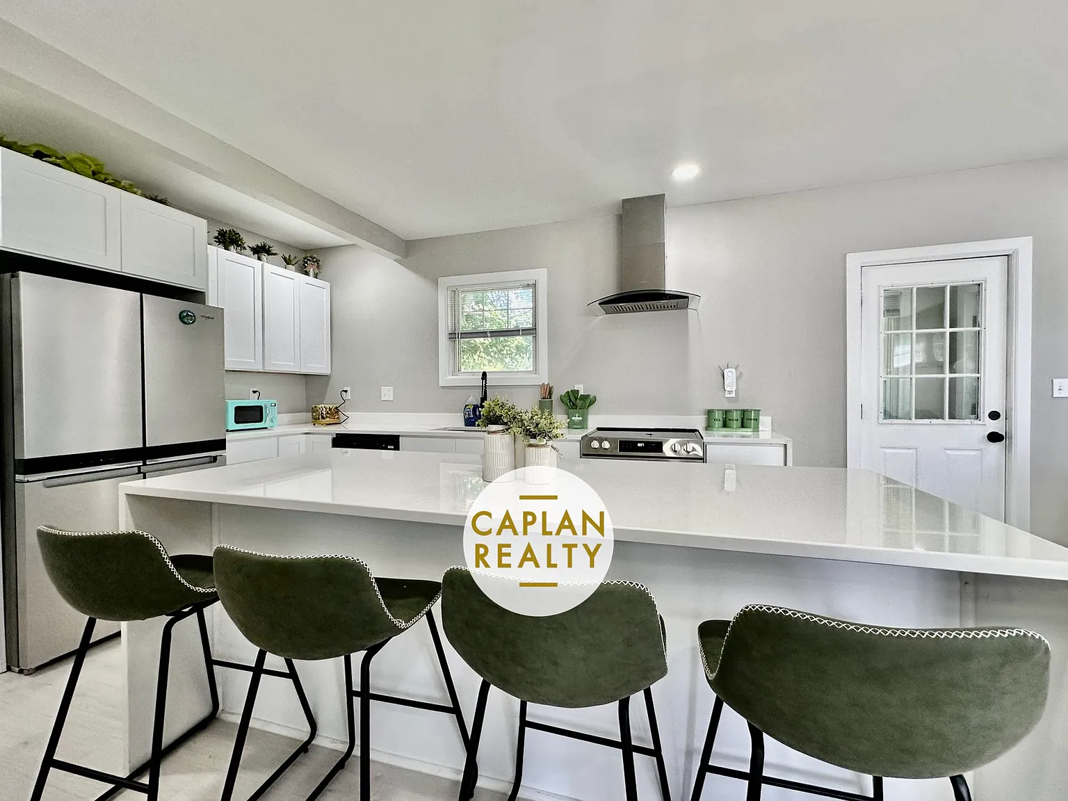 5 bed, 2000 sqft, $7,500 — Photo 4