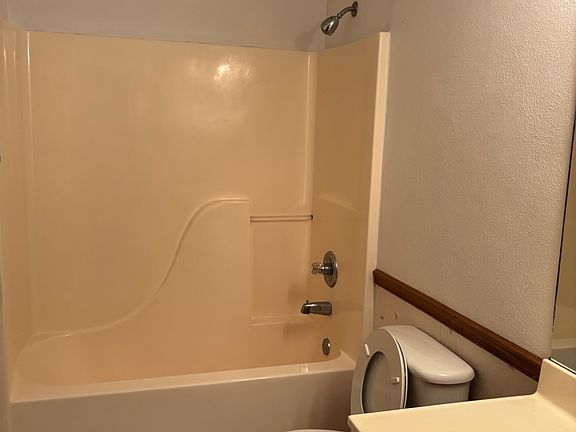 5th image of 117 Lauren Cir #6