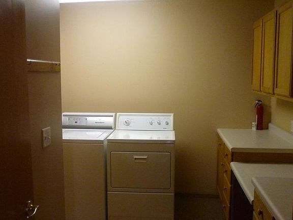 3rd image of 13037 Evergreen Dr