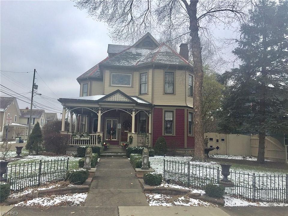 1st image of 332 Fair Ave NW