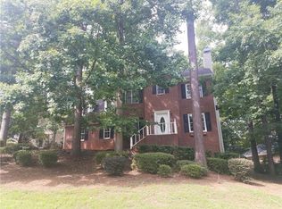 528 Creek Stone Ln, Stone Mountain, GA 30087