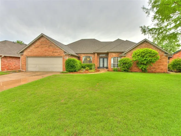 2424 Fairway Ct, Norman, OK 73069