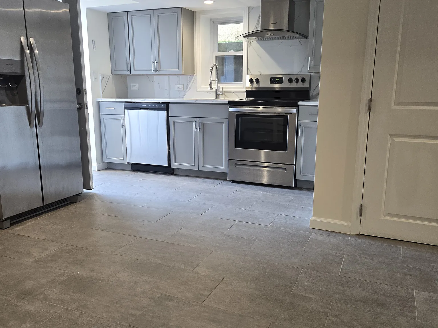 1 bed, $1,800 — Photo 3