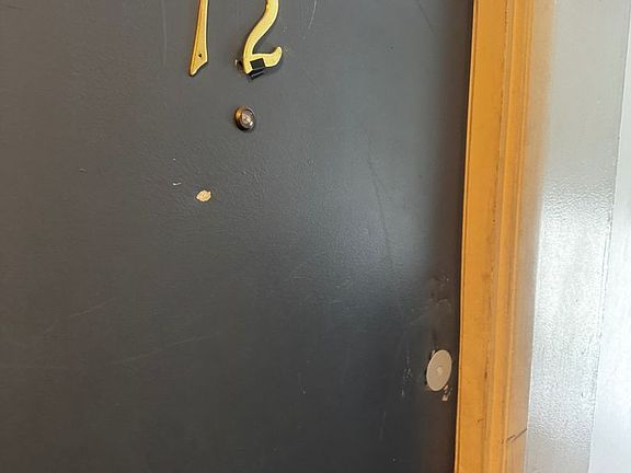 5th image of 5058 Broadway Ave APT 12