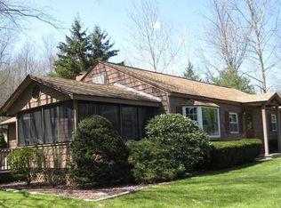 705 Washington Rd, Woodbury, CT 06798