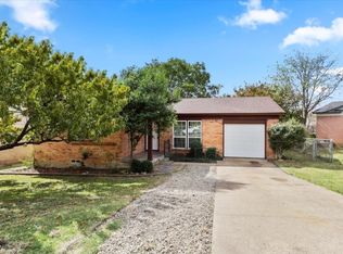 4007 Featherstone Dr, Dallas, TX