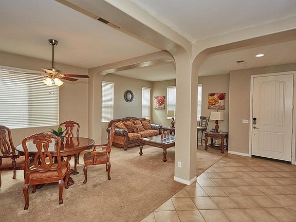 5th image of 11947 Forrest Park Ln