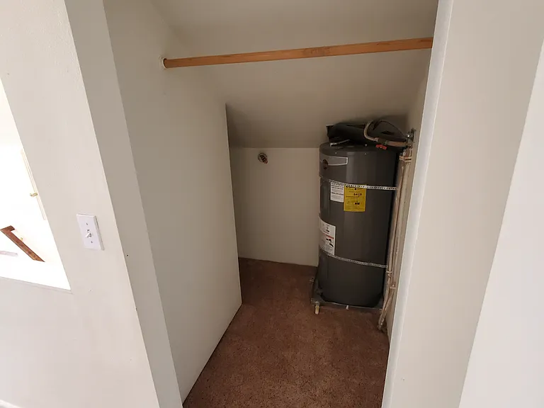 1250 NW Van Buren Ave — Photo 13