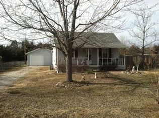 1643 Twin Oaks, Lebanon, MO 65536