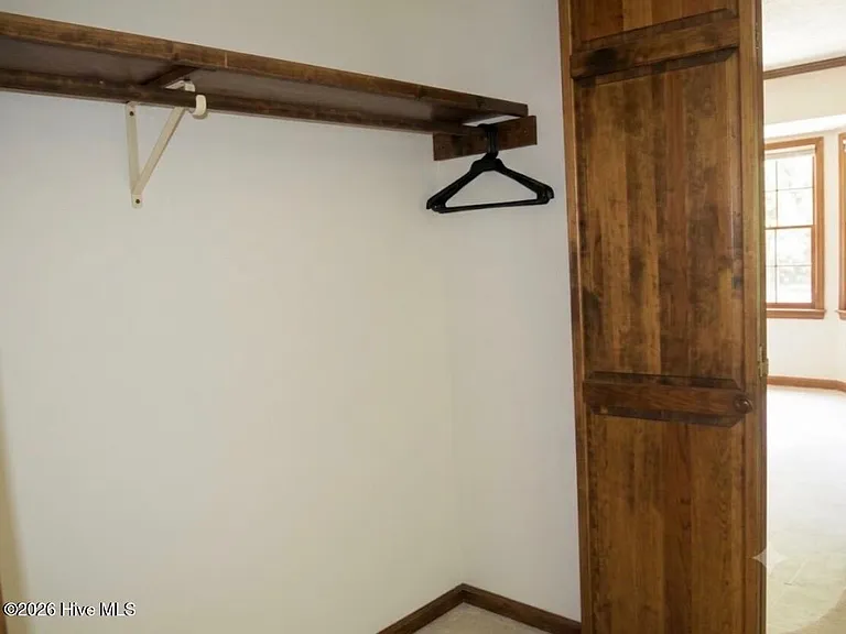 2705 One Iron St — Photo 8