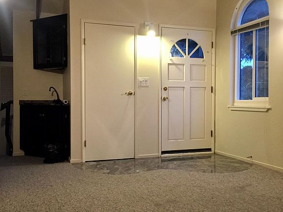 2nd image of 2052 Ashton Ave