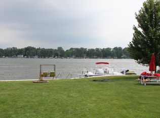 7255 S 200 E, Wolcottville, IN 46795