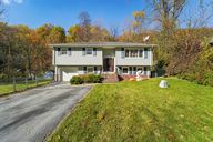 Zinnia Dr-S2810-001.jpg