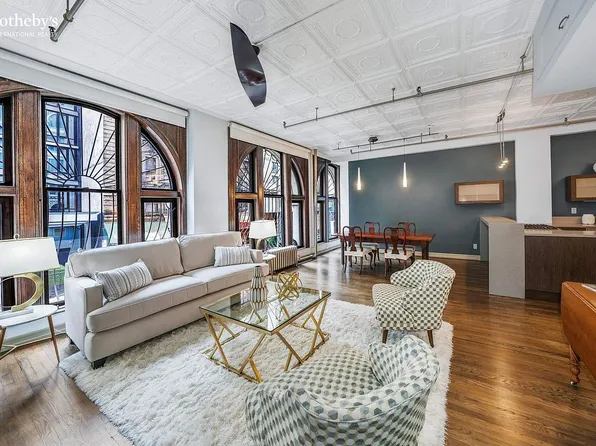 131 W 28th St APT 2A, New York, NY 10001