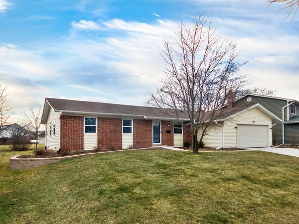 825 Concord Ln, Hoffman Estates, IL 60192