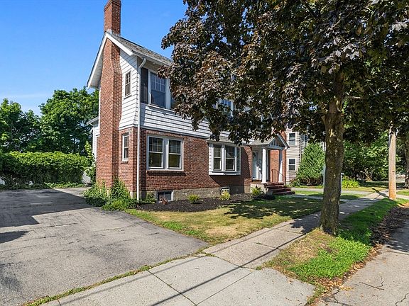 2nd image of 42-44 Choate Rd