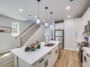 1604 Fleetwood St, Dallas, TX 75223