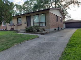 17 Arapaho Dr, Thornton, IL