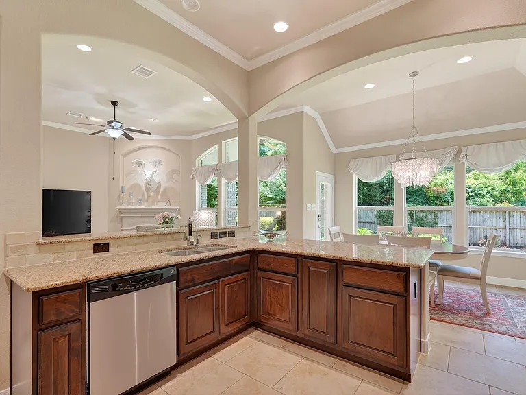 55 S Victoriana Cir — Photo 17