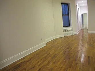 Rented by Metropolis Real Estate of Manhattan