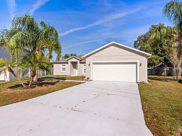 303 Bangor Way, Kissimmee, FL 34758