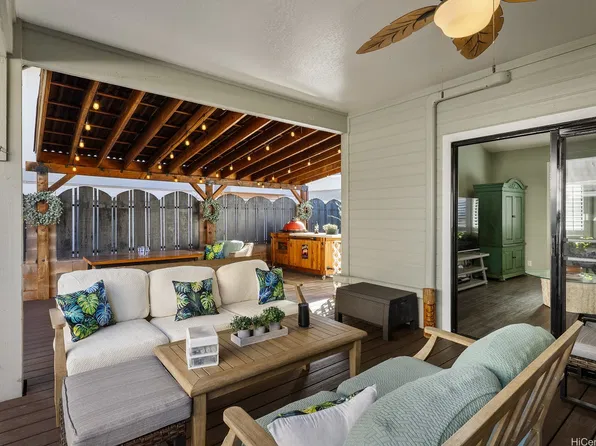 95-129 Paailalo St, Mililani, HI 96789