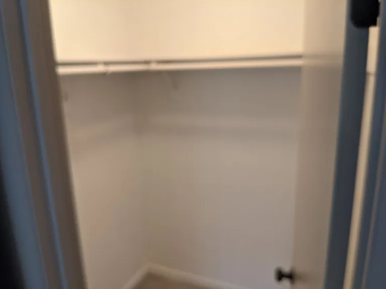 152 E Towne Pl — Photo 5