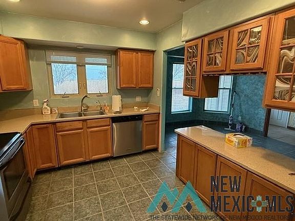 4th image of 3307 S Tidwell Rd