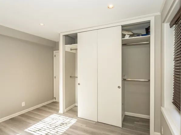 55-25 31st Avenue image 21 of 31