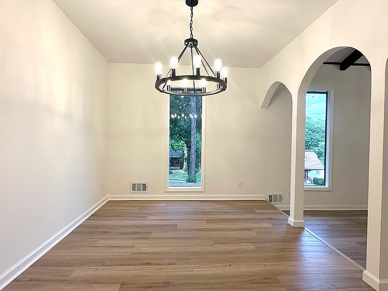 Formal Dining