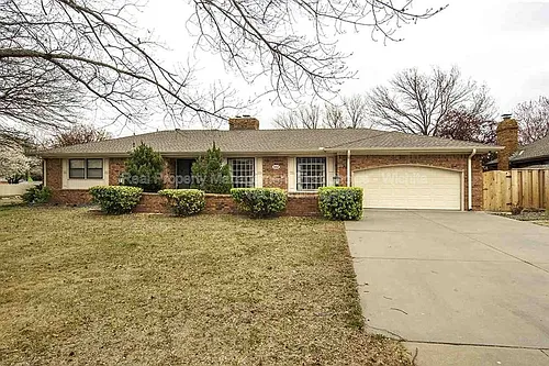 244 N Live Oak Ln Photo 1