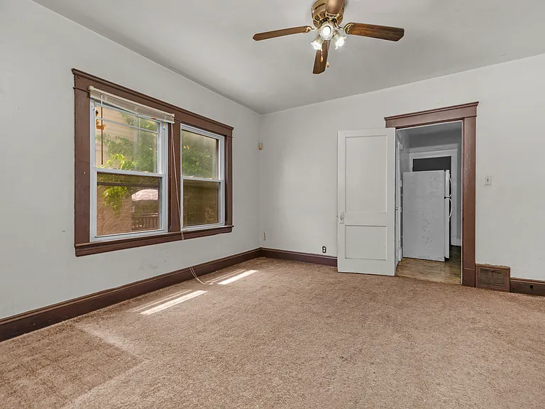 2828 E 125th St #D — Photo 22