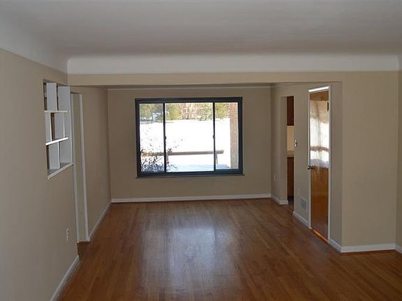 4th image of 1174 Shangrila Dr